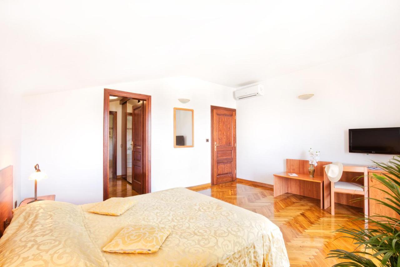 Villa Sveta Eufemija Bed end Breakfast II Rovigno Esterno foto