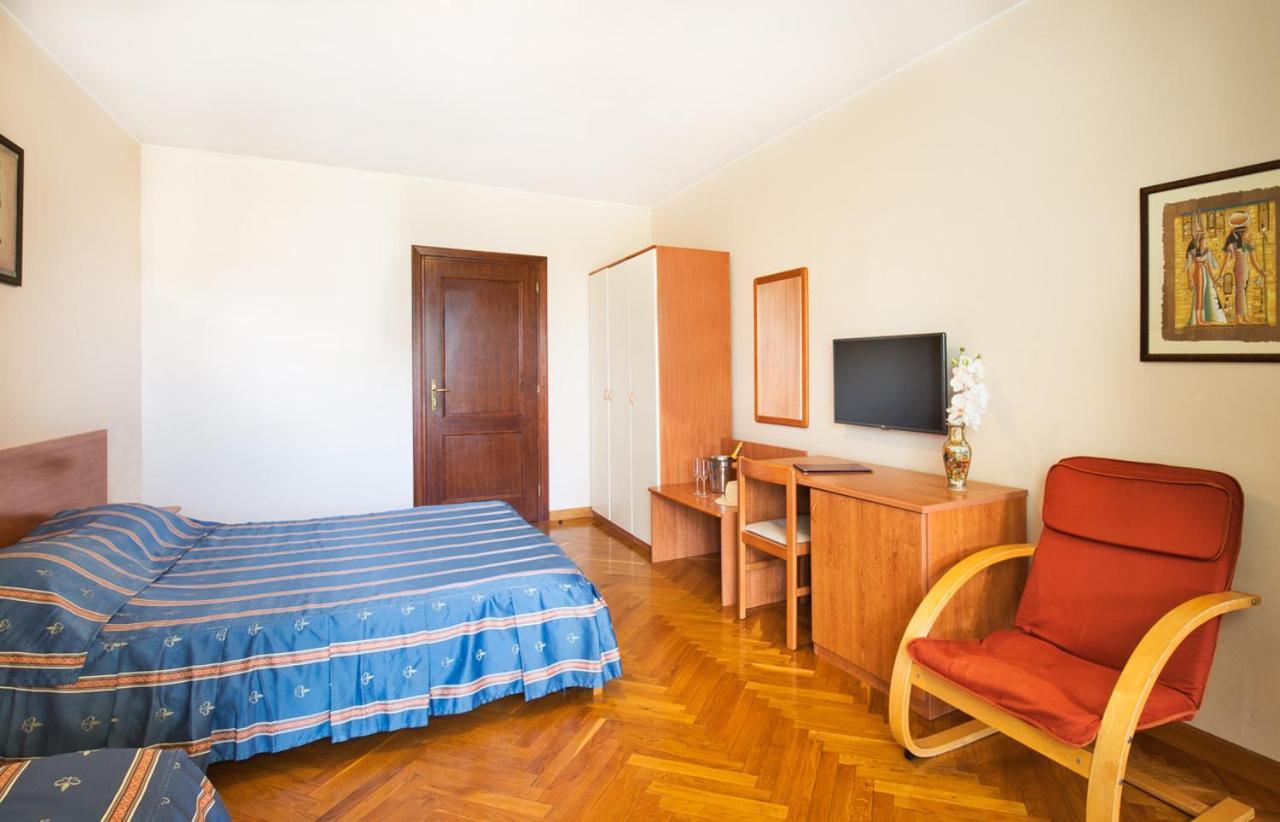 Villa Sveta Eufemija Bed end Breakfast II Rovigno Esterno foto