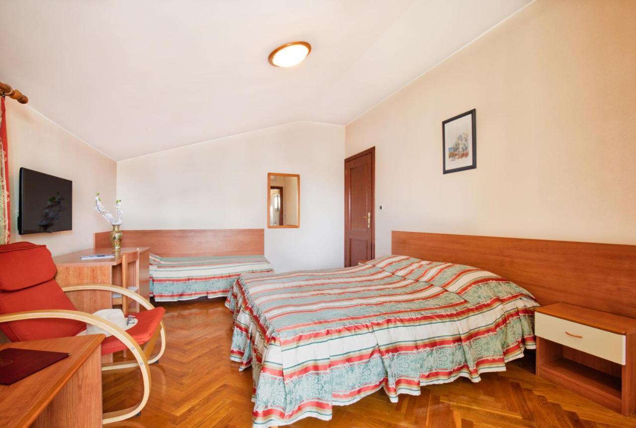 Villa Sveta Eufemija Bed end Breakfast II Rovigno Esterno foto